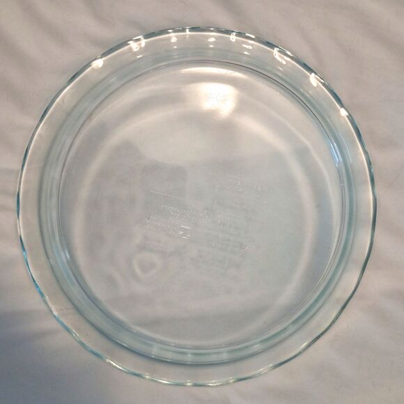 Vintage Pyrex C-209 Fluted Glass Deep Dish Pie Plate – 9.5" Bakeware USA - Picture 1 of 2